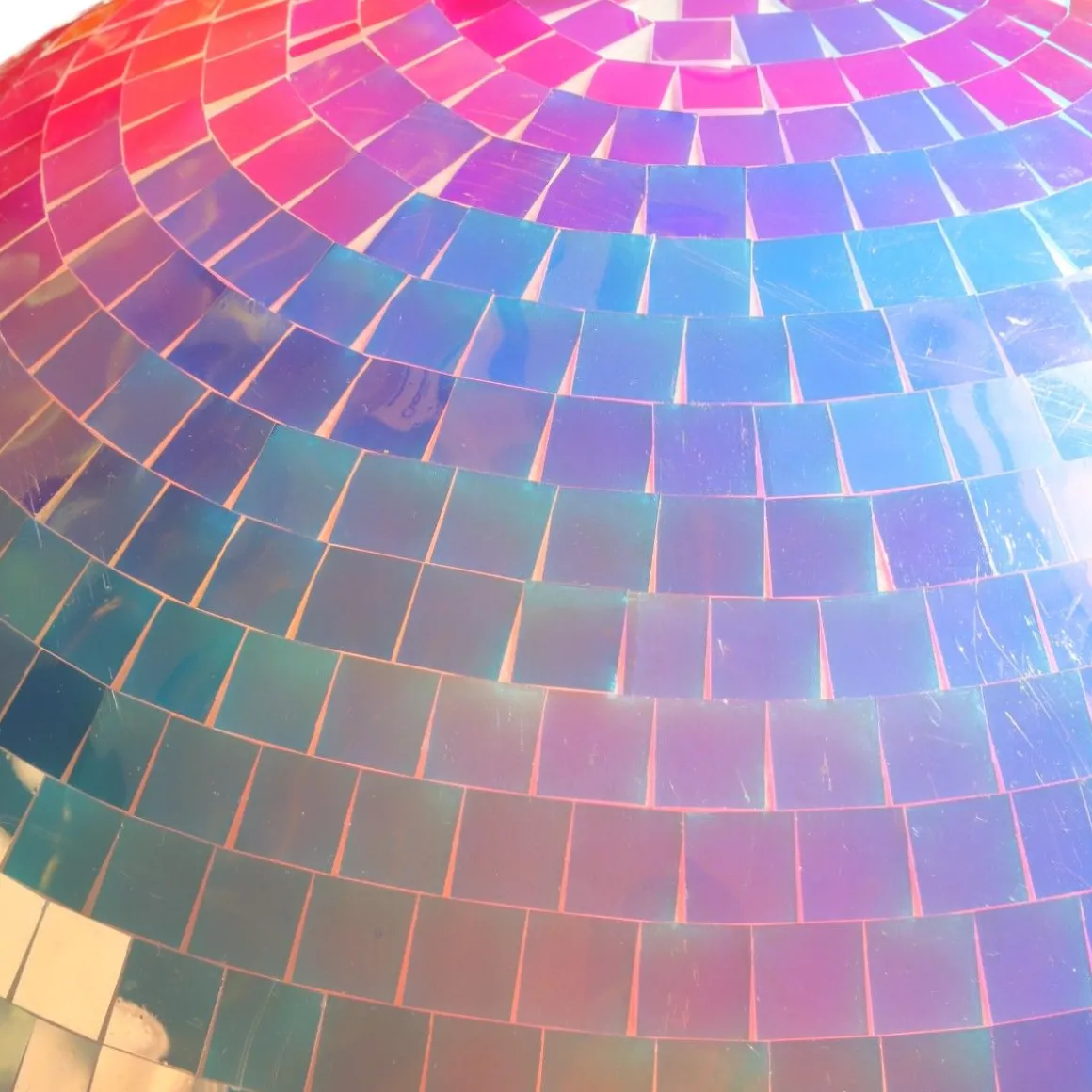 Boule à facettes disco iridescente 40 cm