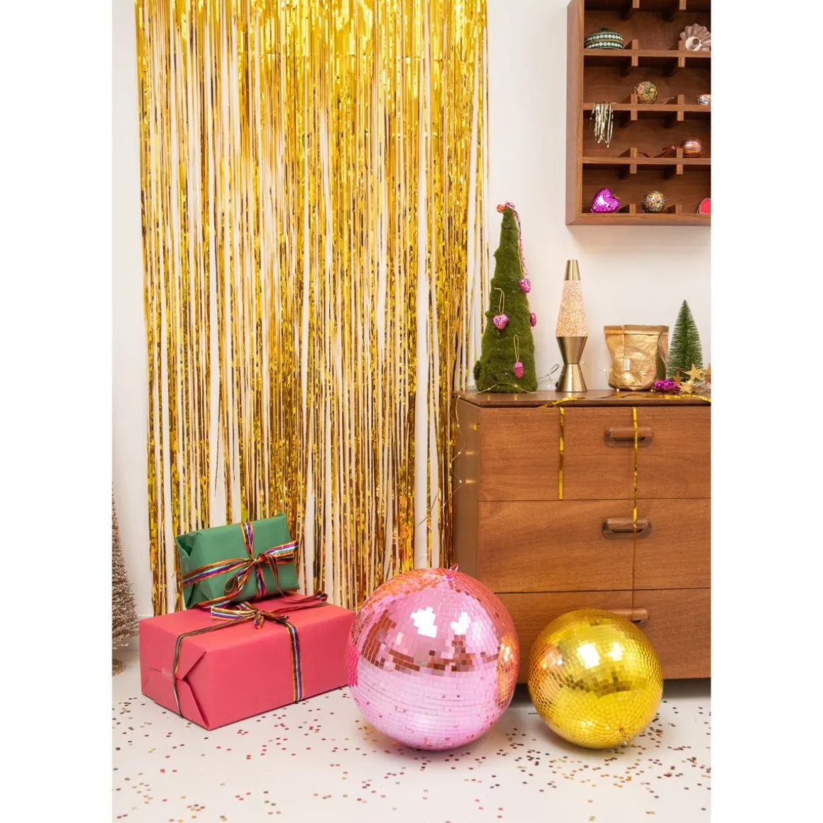 Boule à facettes disco rose 40 cm