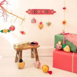 Boule de Noël petite maison rose