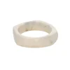 Bracelet jonc large en résine écru