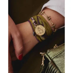Bracelet ruban de soie vert olive