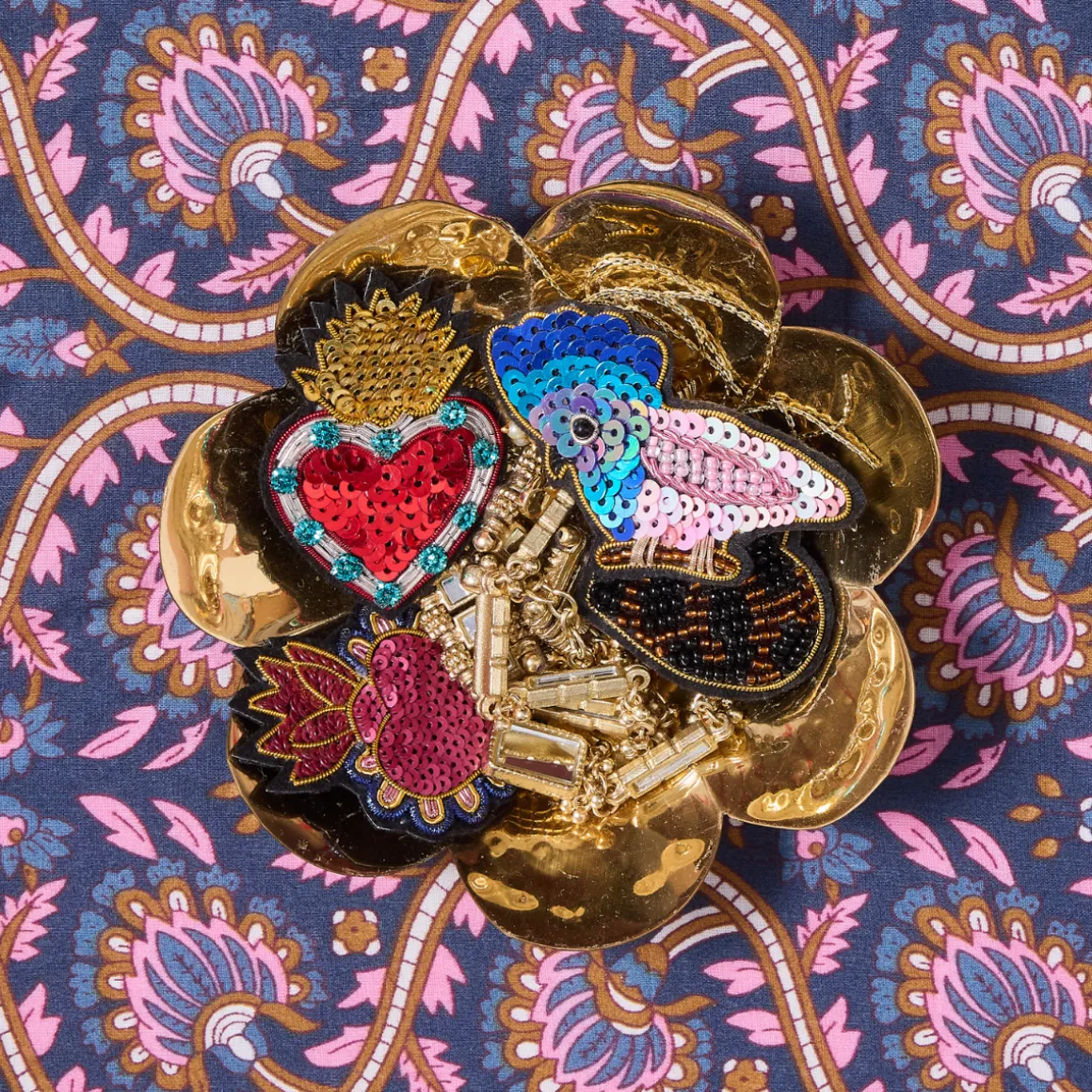 Broche perles cœur léopard