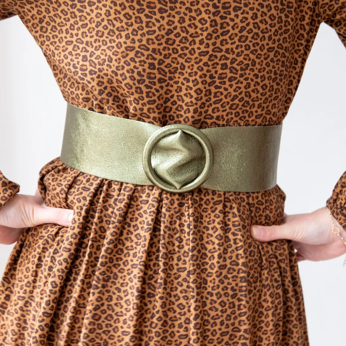 Ceinture plate large cuir vert olive