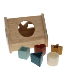 Maison à formes en bois et silicone