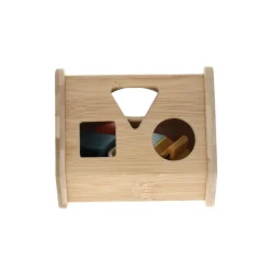 Maison à formes en bois et silicone