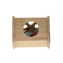 Maison à formes en bois et silicone