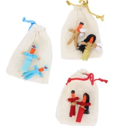 Mini poupée porte-bonheur boîte