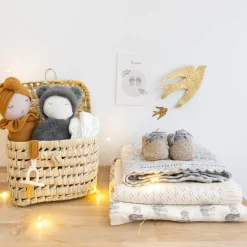 Panier vanity en paille tressée