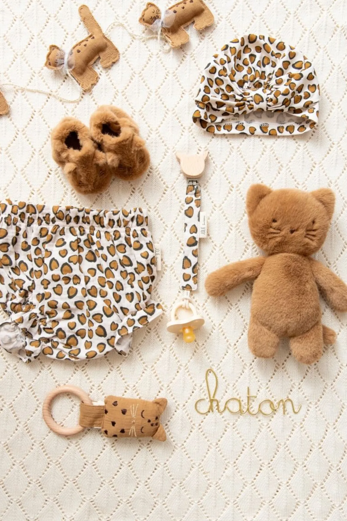 Petit mot métal chaton