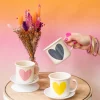 Petit mug émaillé cœur rose