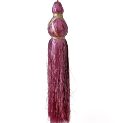 Pompon tassel rose
