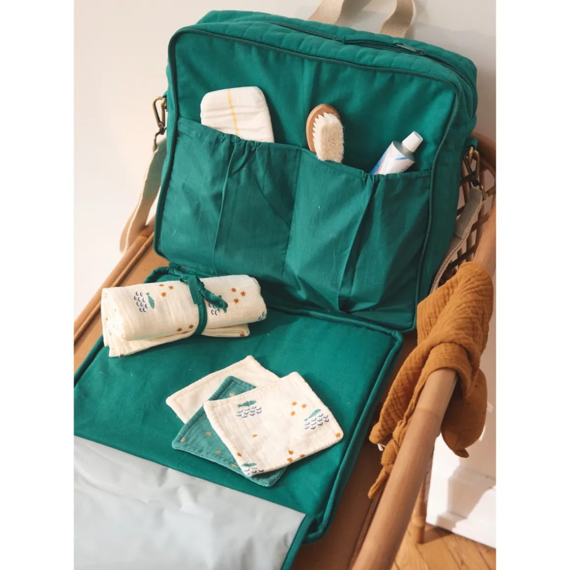 Sac à dos à langer matelassé vert - Ma bonne étoile