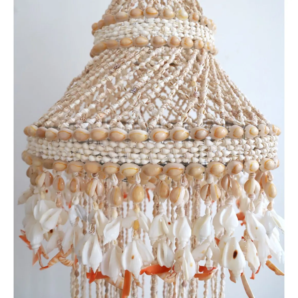 Suspension spirale en véritable coquillages