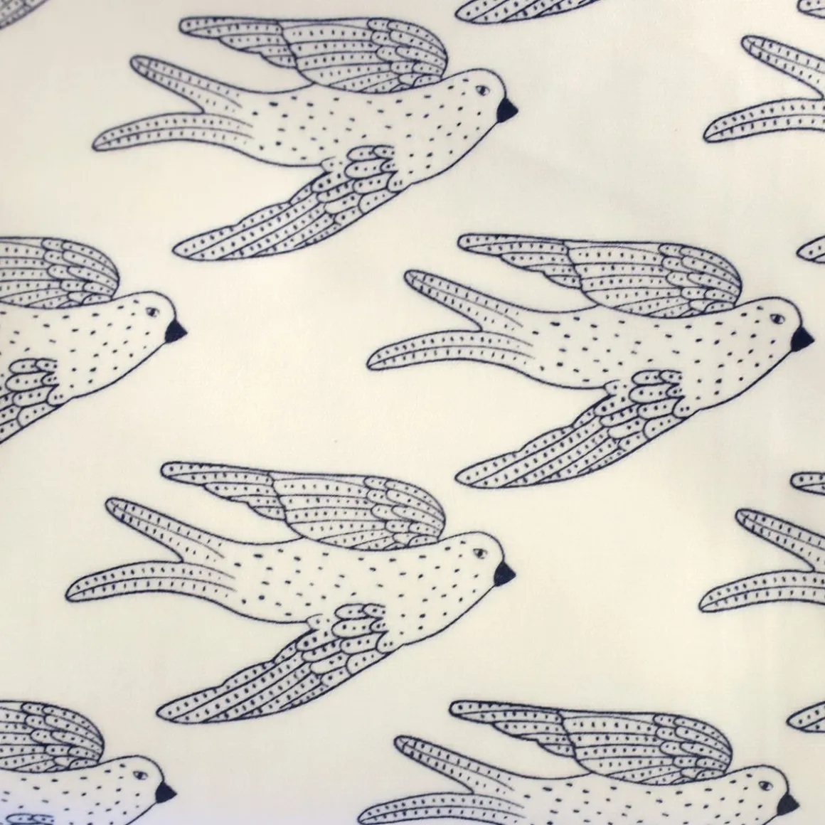 Toile cirée hirondelles