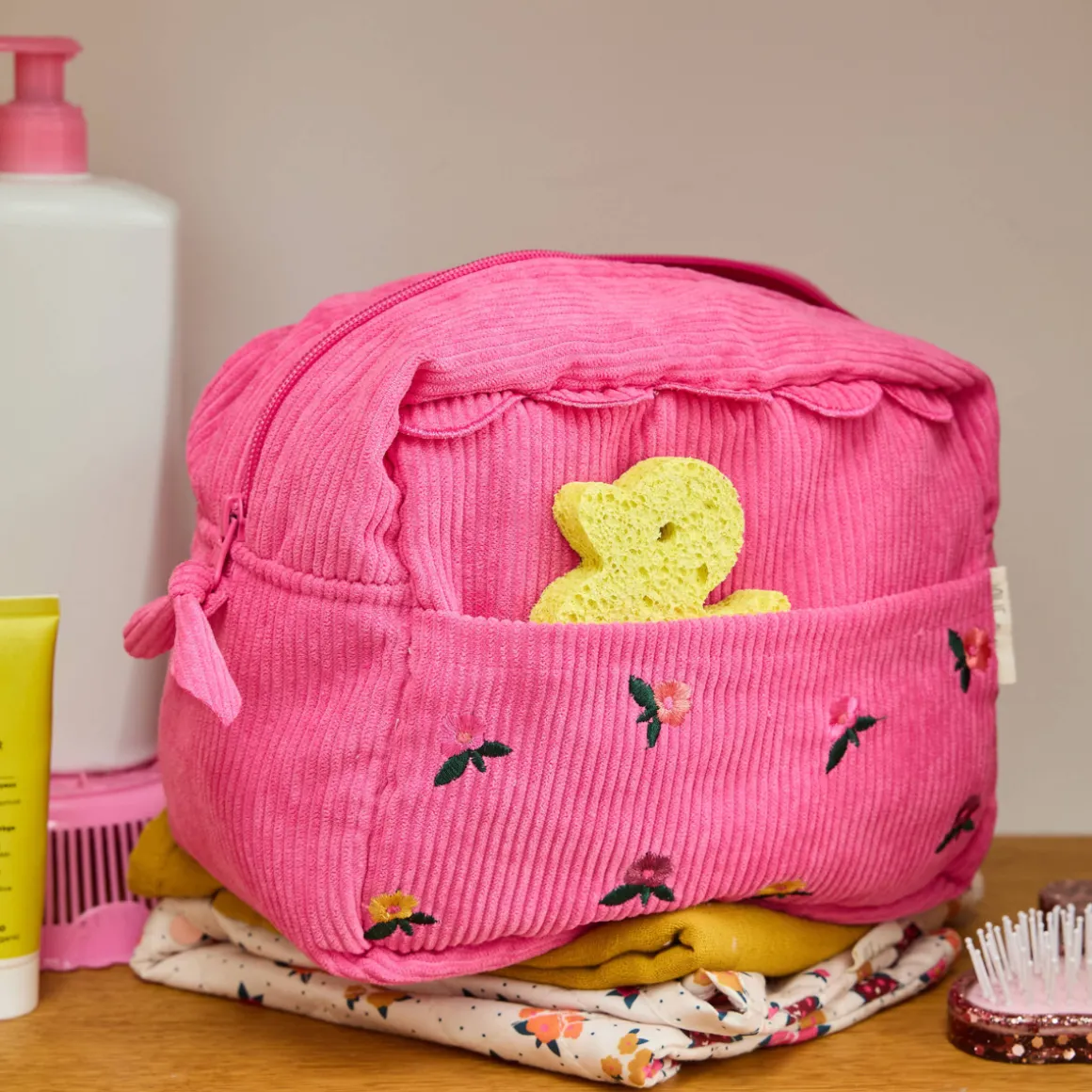 Trousse de toilette en velours rose - La vie en rose