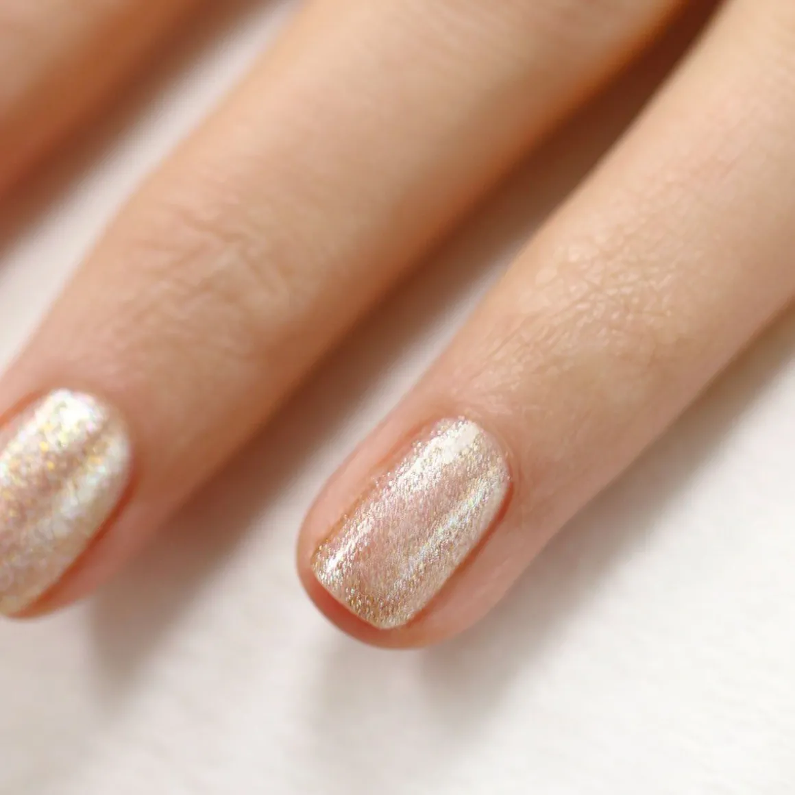 Vernis à ongles naturel Gold